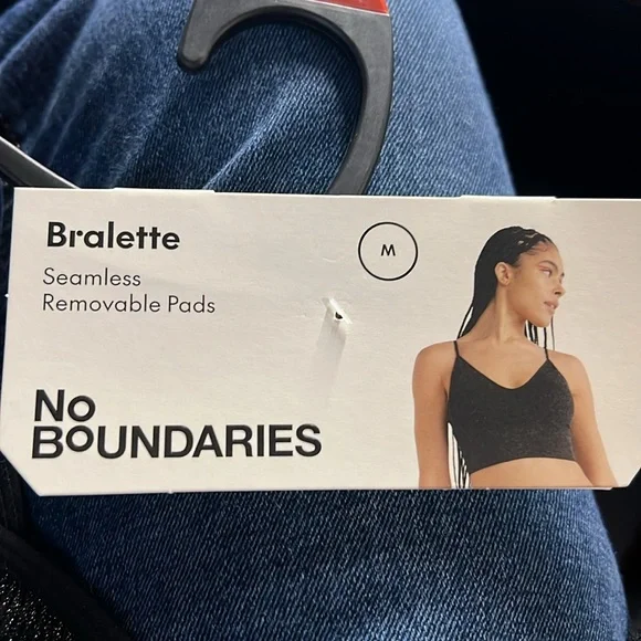 No Boundaries Women's Shimmer V-Neck Brami - Picture 12 of 16